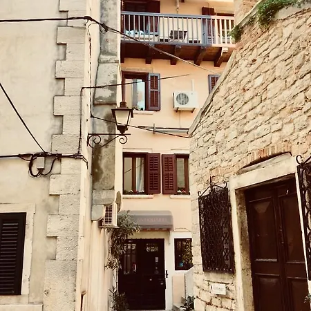 Guest Dall Antiquario